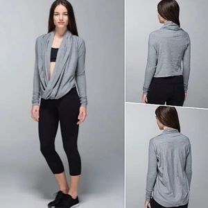 Like NEW🎉 Lululemon Iconic Wrap Top, Heathered Grey, 6